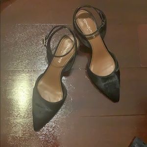 Donald Pliner ladies size 8 black dress shoes